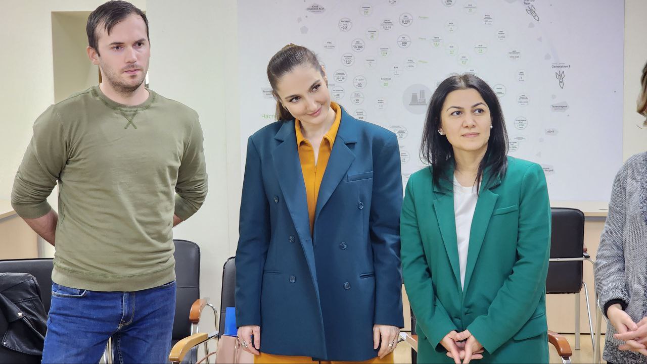 Интенсив для молодых учителей-предметников «В теме» прошел в Махачкале