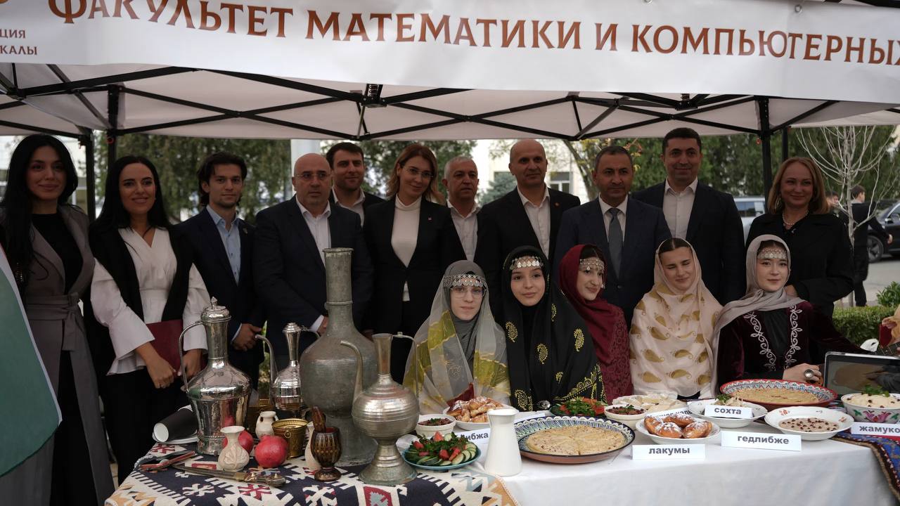 В единстве наша сила: в Махачкале прошел этнофестиваль «Наследие»