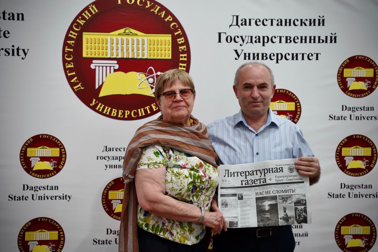 В ДГУ прошла тематическая встреча «Родной язык, он для меня велик»