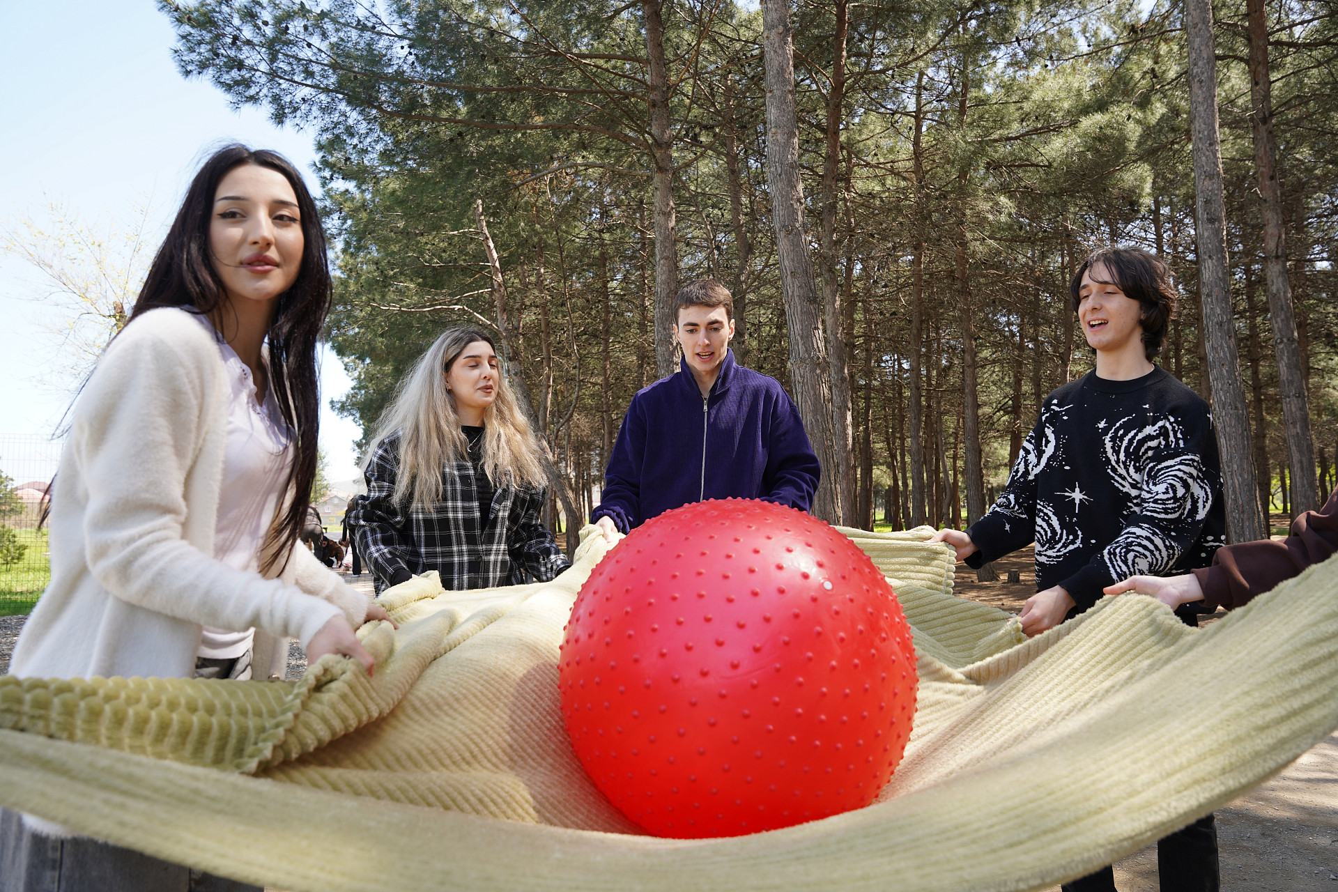 От идеи к проекту: в ДГУ прошёл Первый слёт научных волонтёров СКФО «Вместе с Победой!»