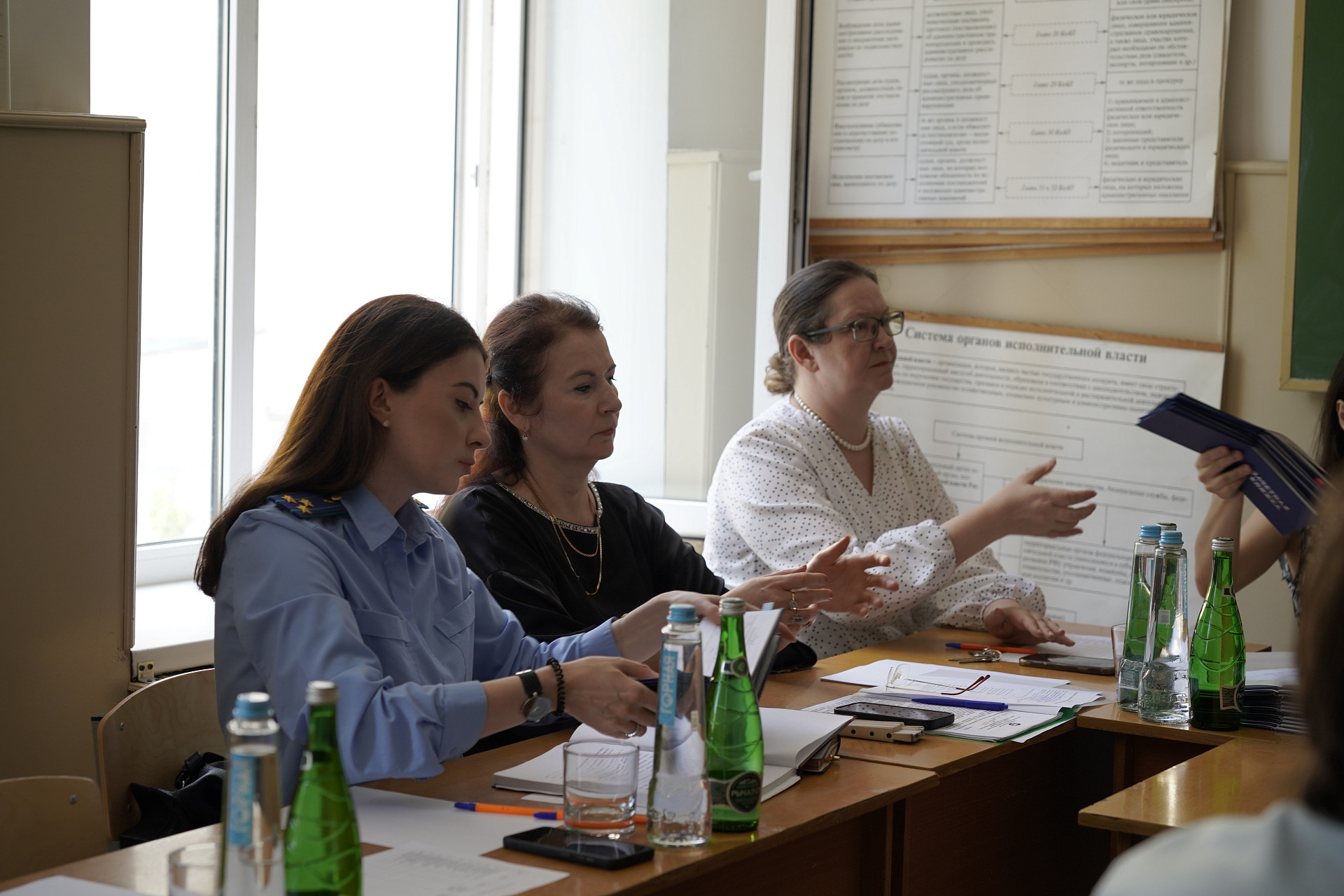 Председатель Народного Собрания Дагестана оценил подготовку будущих юристов в ДГУ